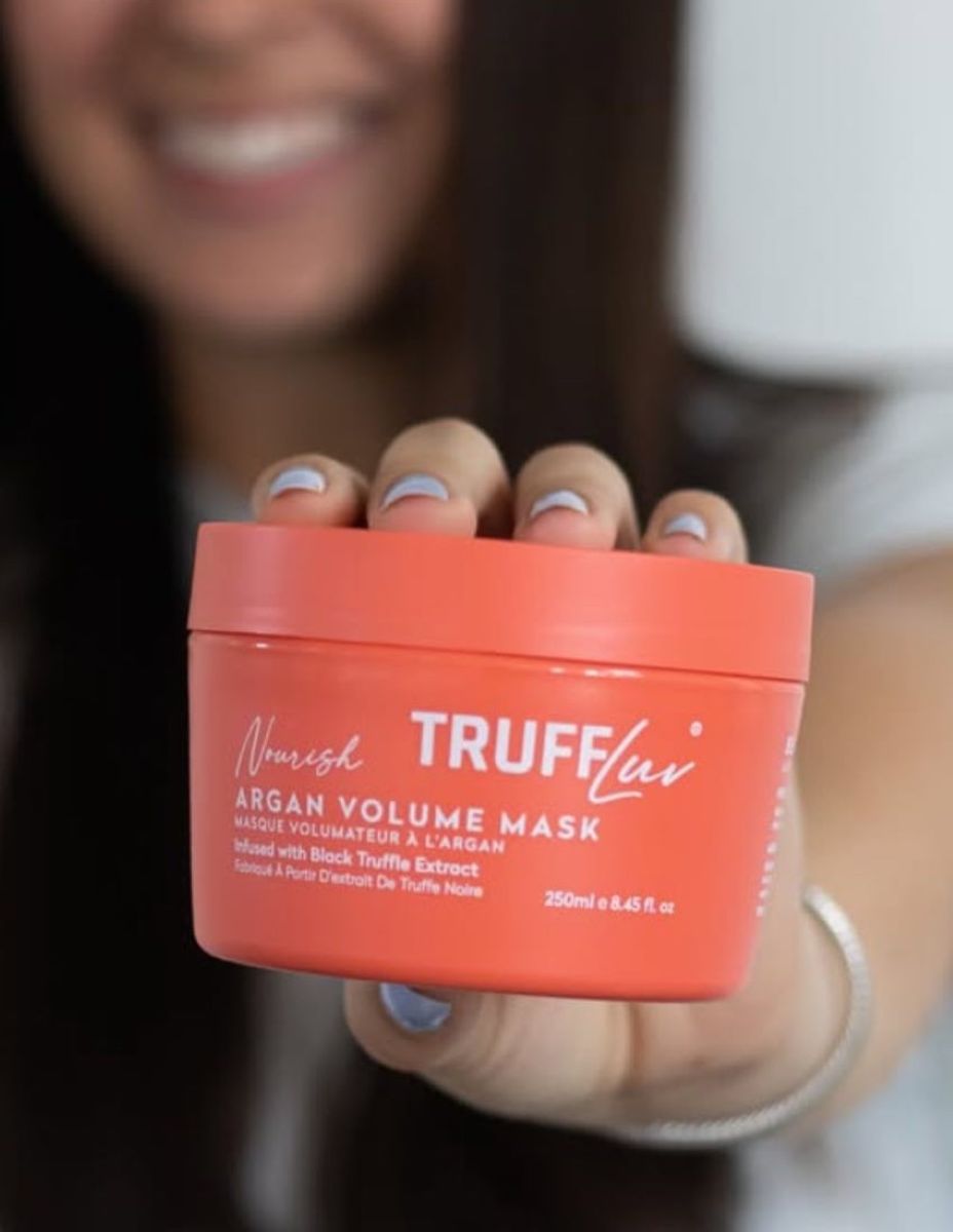 Маска для об'єму волосся Арганова Truffle Nourish Volume Mask 250 мл TruffLuv