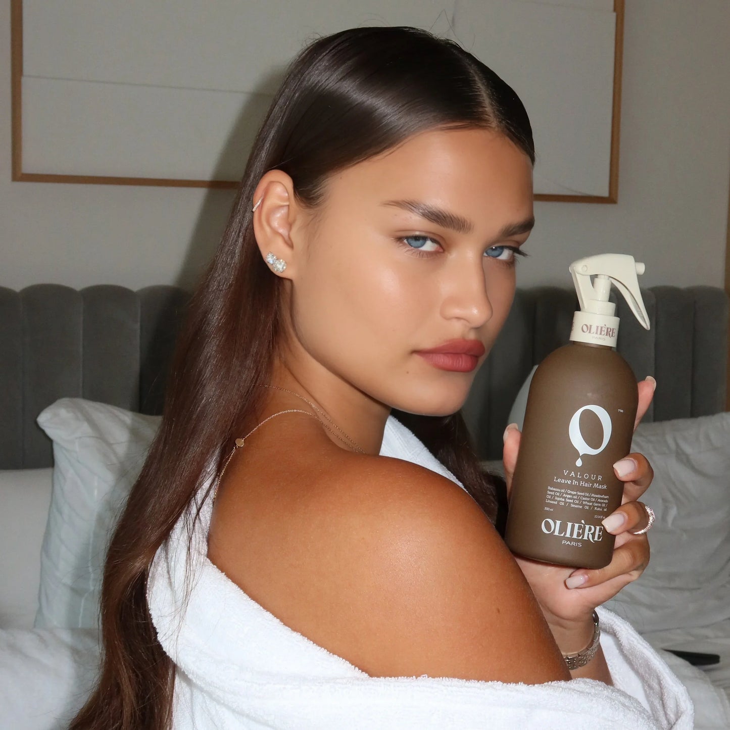 Спрей-маска незмивна для реконструкції волосся Valour OLIE'RE PARIS 300 мл