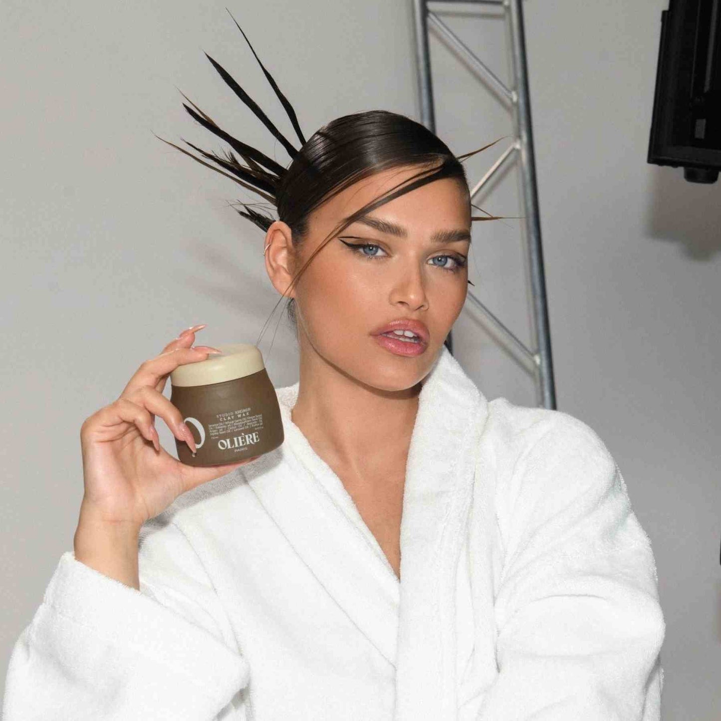 Віск глиняний для укладання волосся Studio Kreimer OLIE'RE PARIS 250 мл