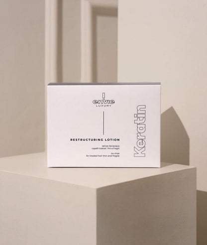 Ампули для реконструкції пошкодженого волосся LUXURY KERATIN ENVIE 10*10 мл