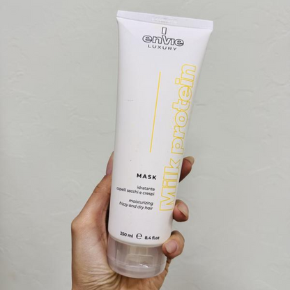 Маска для сухого та кучерявого волосся з молочними протеїнами LUXURY MILK ENVIE 250 мл
