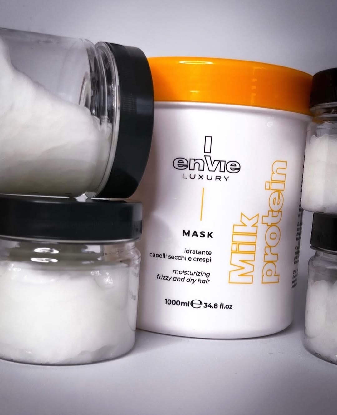 Маска для сухого та кучерявого волосся з молочними протеїнами LUXURY MILK ENVIE 1000 мл