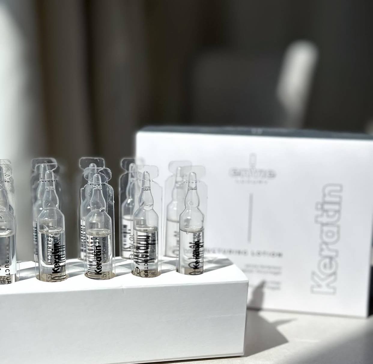 Ампула для реконструкції пошкодженого волосся LUXURY KERATIN ENVIE 1*10 мл