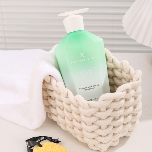 Гель для душу зволожуючий Keratin Queen, 680 мл